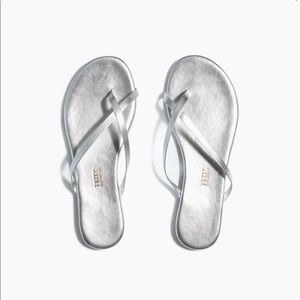 TKEES Brand New Leather Silver Sandals